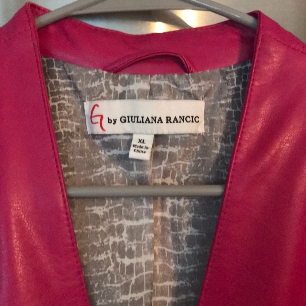 Short jacket - Picture 2 of 3